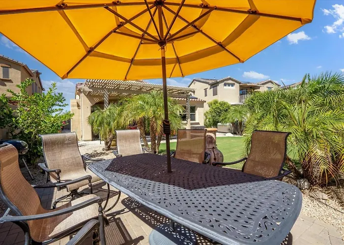 Holiday home Estrella Golden Oasis Mountain View Back Yard! Goodyear