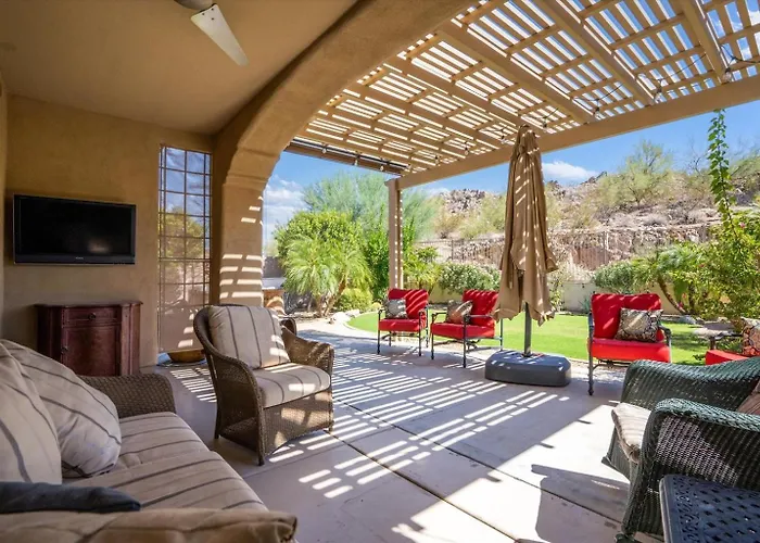 Holiday home Estrella Golden Oasis Mountain View Back Yard! Goodyear