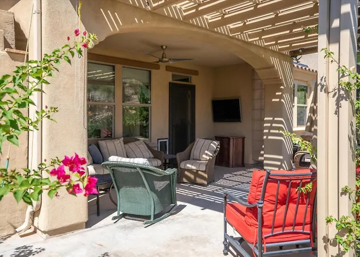 Holiday home Estrella Golden Oasis Mountain View Back Yard! *